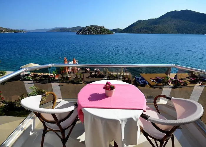 호텔 Dinc 보즈부른